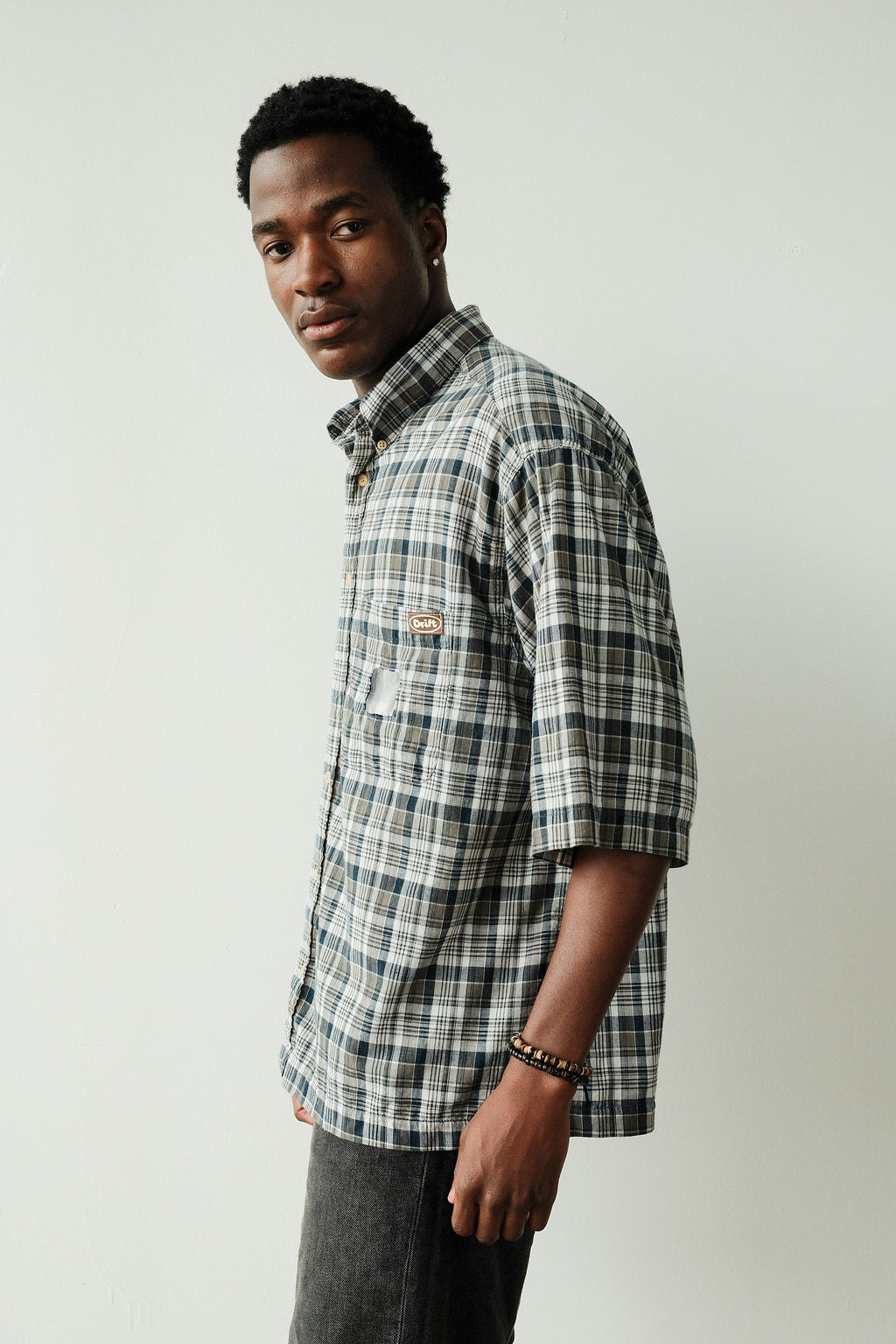 VARSITY SHORT SLEEVE BUTTON DOWN