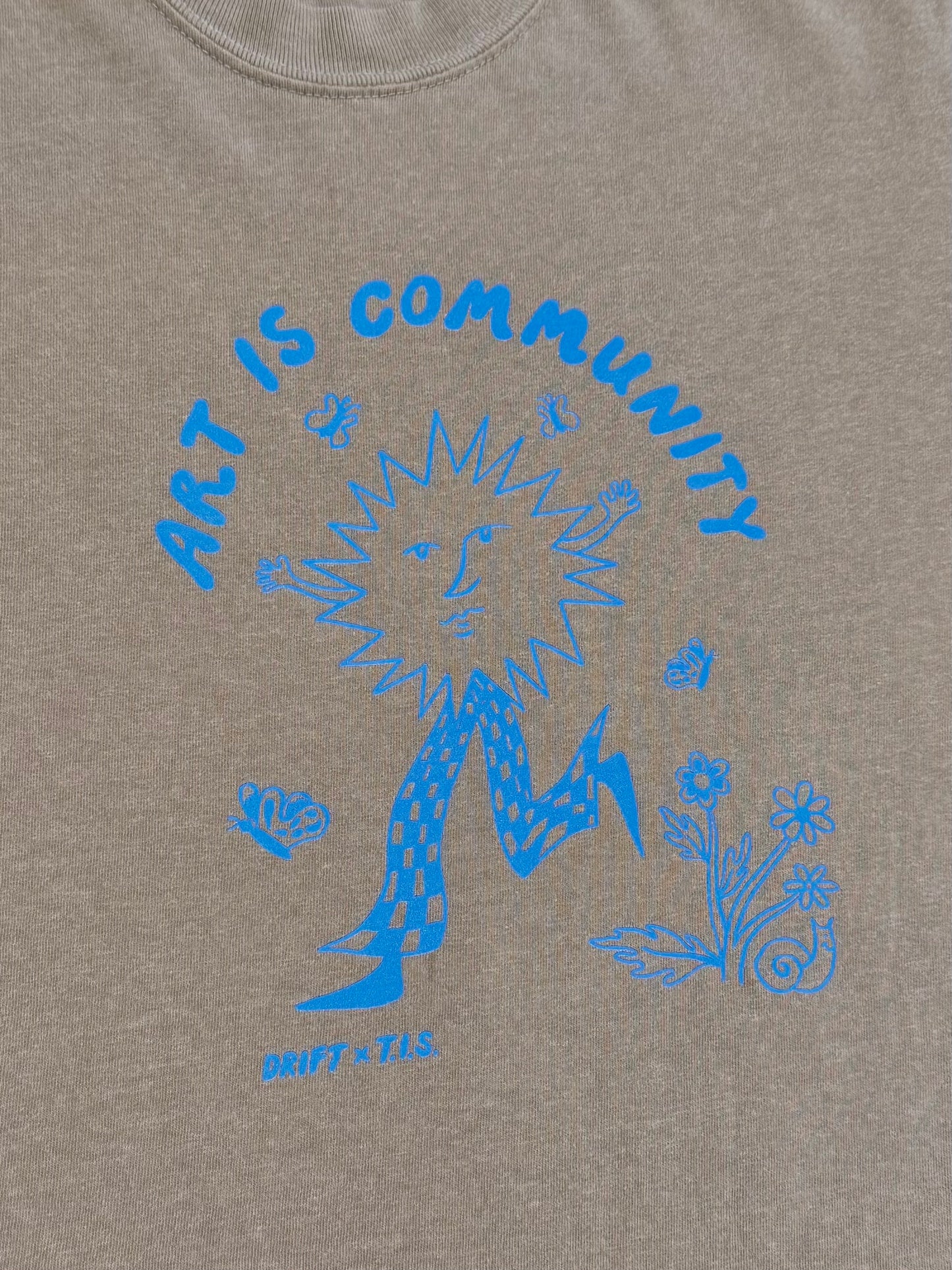 ART IS COMMUNITY TEE
