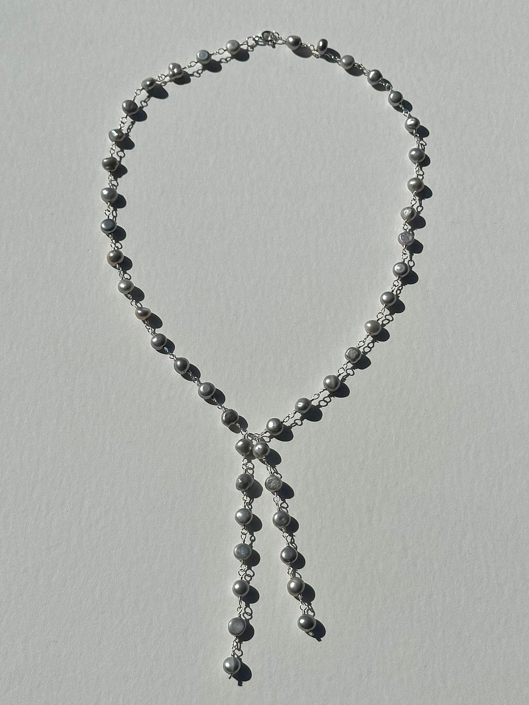 GREY CECILIA PEARL NECKLACE