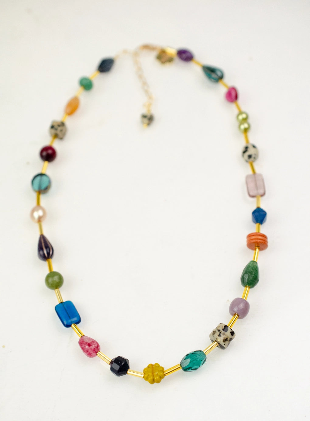 JEWEL TONE BEADED NECKLACE