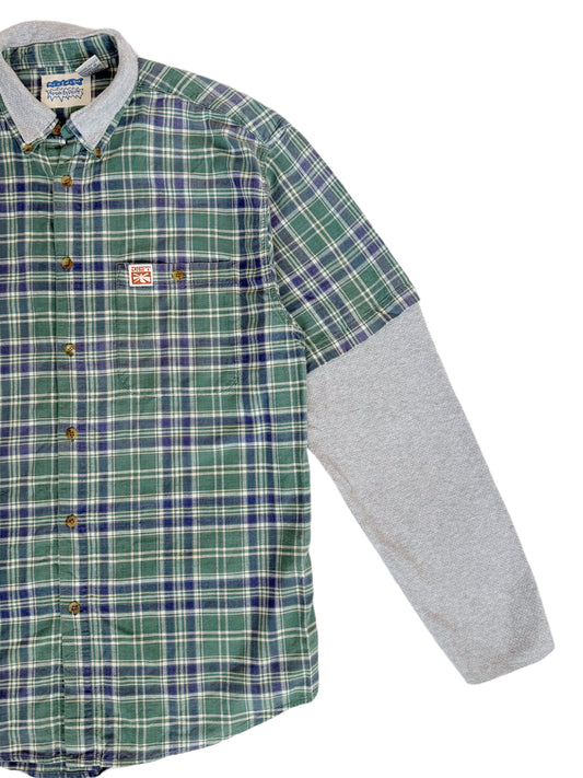 CONTRAST SLEEVE BUTTON UP