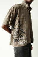 CAPSULE 01 BUTTON DOWN