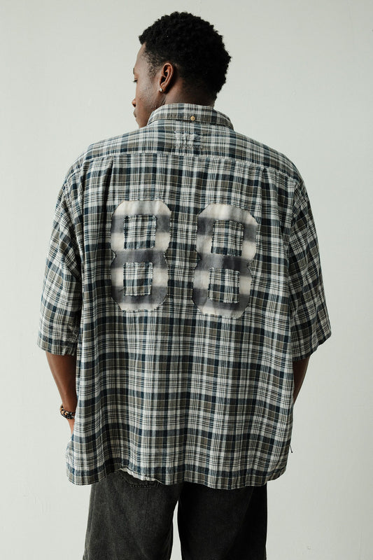 VARSITY SHORT SLEEVE BUTTON DOWN