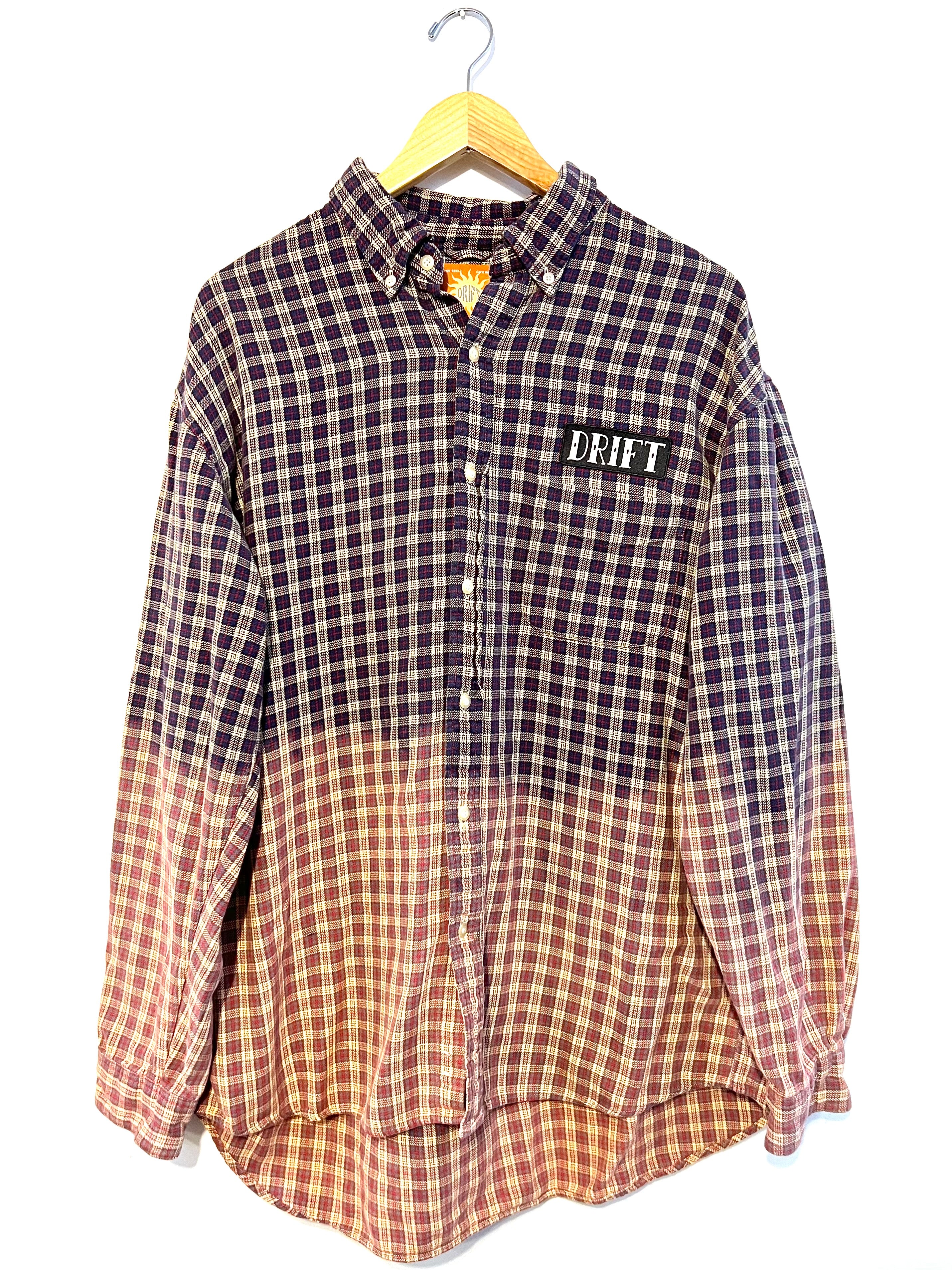 BLEACHED OUT BUTTON UP